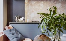 在中山定制家具，選木頭還是板材？